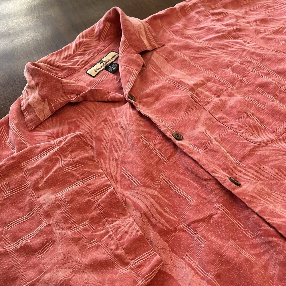 Tommy Bahama Men's S Silk Button Shirt Pink Jacquard Loop Collar Hawaiian